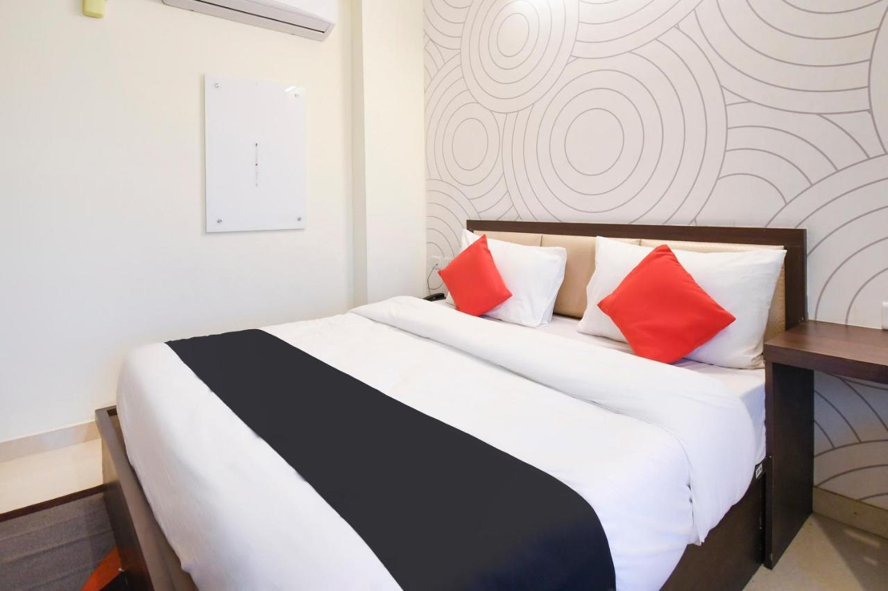 Capital O 70097 Sudha Inn Lucknow Bagian luar foto